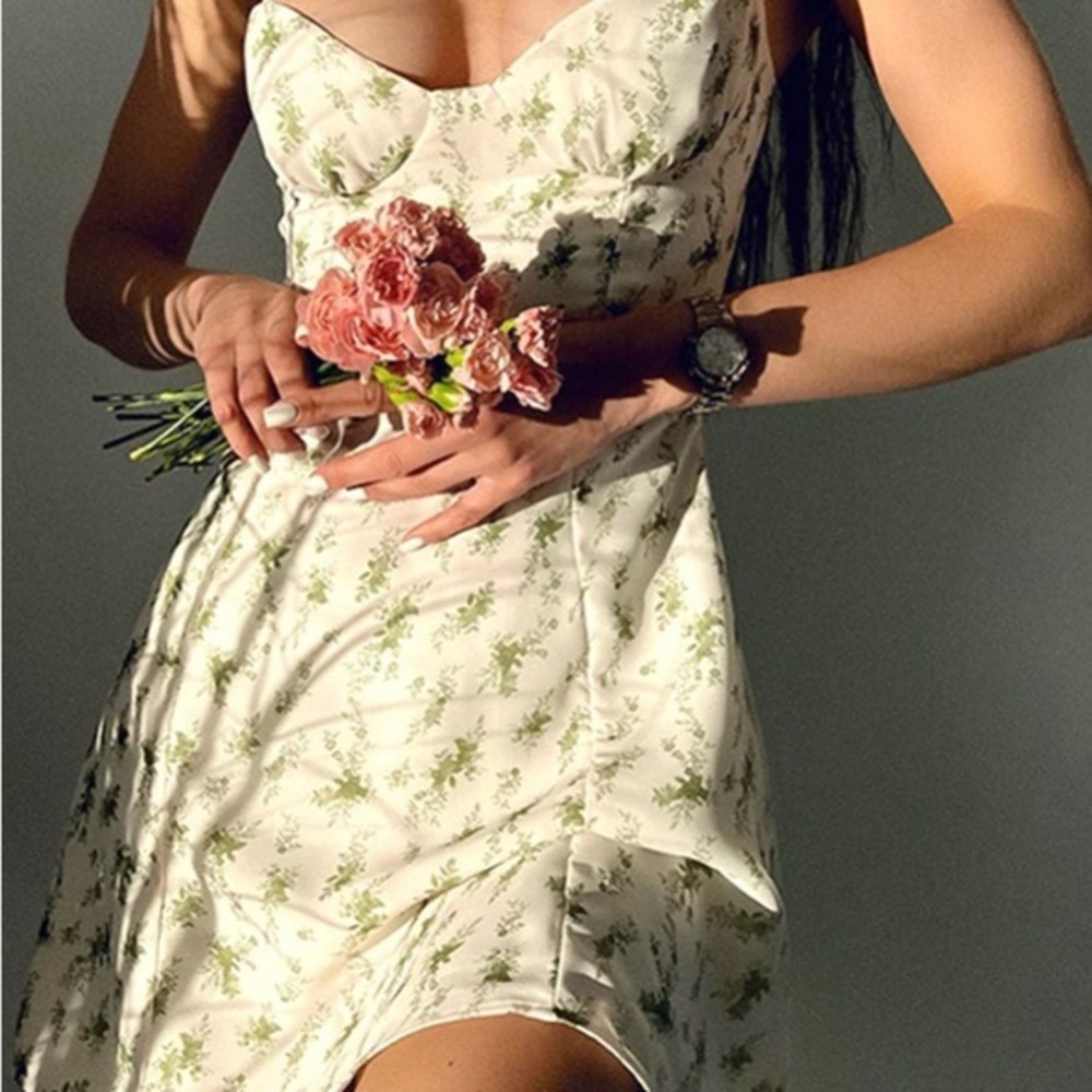 Commense Rose Bouquet Mini Dress - White Floral - Size Small